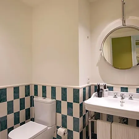 One Shot Palacio Cedofeita Hotel 5*