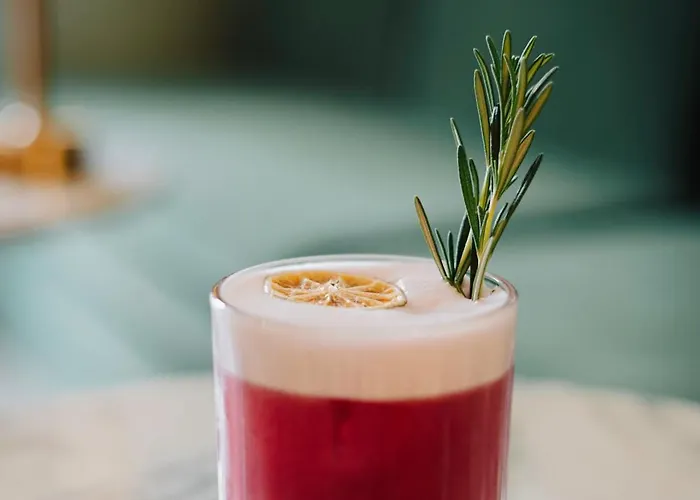 One Shot Palacio Cedofeita Отель 5*