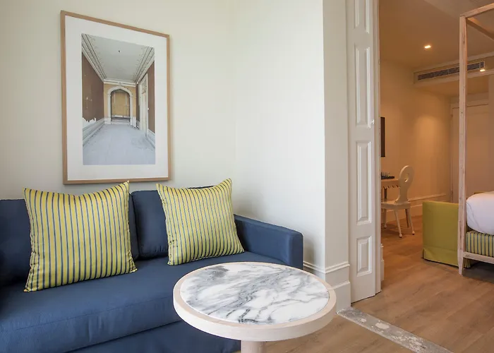 One Shot Palacio Cedofeita 5* Порту