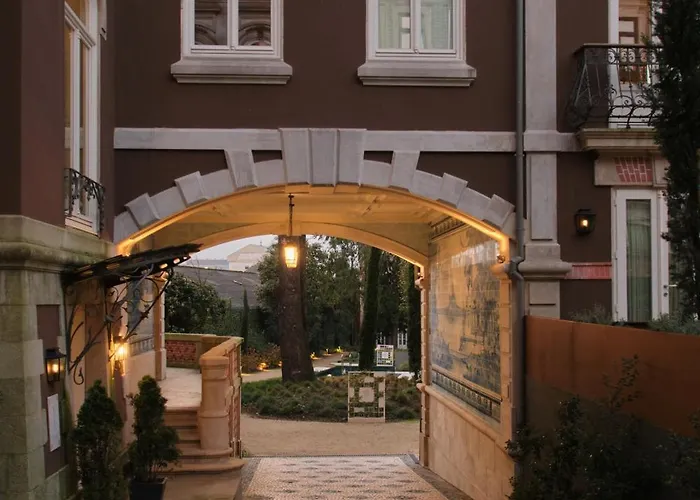 One Shot Palacio Cedofeita Порту