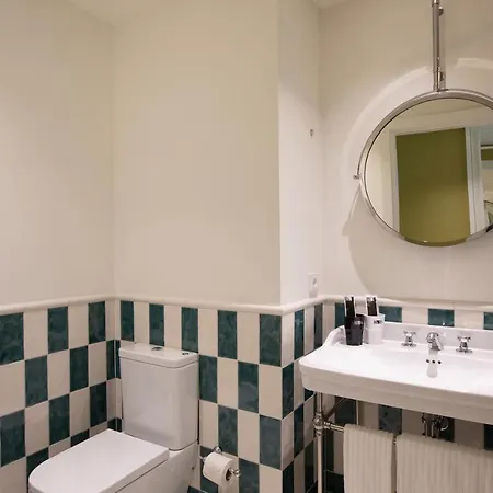 One Shot Palacio Cedofeita Otel Porto