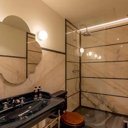 One Shot Palacio Cedofeita Hotel