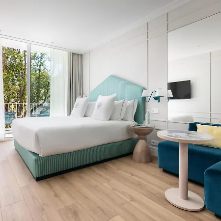 Otel One Shot Palacio Cedofeita 5*